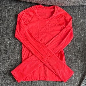 Lululemon Swiftly Tech Long Sleeve Shirt 2.0 Race Length in Flare Size 0